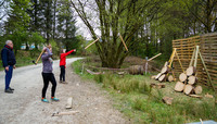 Tomahawk Throwing / Camp Pizza / Branding photo